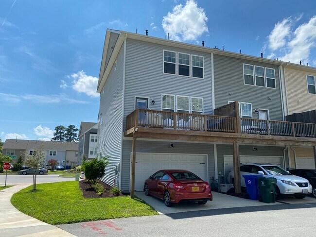 1400 Independence Blvd in Newport News, VA - Building Photo - Building Photo