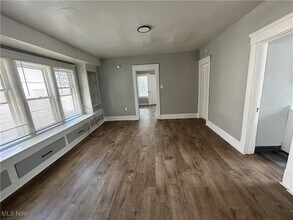 6632 Fleet Ave in Cleveland, OH - Building Photo - Building Photo