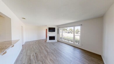 5184 Ewing St in San Diego, CA - Building Photo - Building Photo