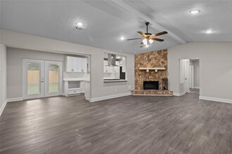 3319 Laurel Fork Dr in Houston, TX - Building Photo - Building Photo