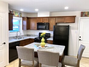 2 S Bay Hill Dr in Laguna Vista, TX - Building Photo - Building Photo