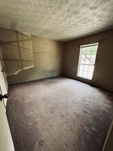 929 Live Oak Dr in Hinesville, GA - Building Photo - Building Photo