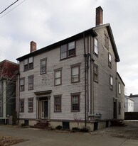 64 Dexter St Apartments