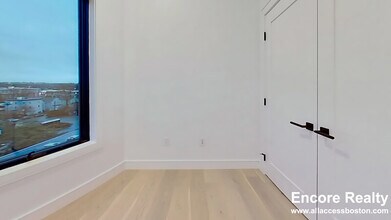 50 Leo M Birmingham Pkwy, Unit 607 in Boston, MA - Building Photo - Building Photo