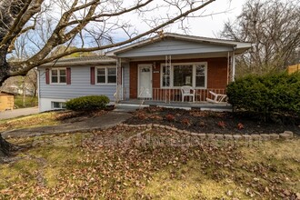 3424 Whittle Springs Rd in Knoxville, TN - Building Photo - Building Photo
