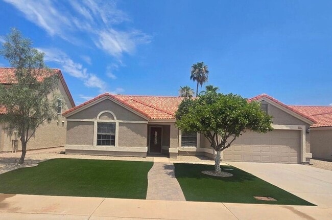 property at 1314 E Mineral Rd