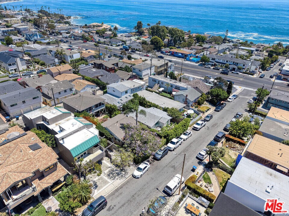 257 Fairview St in Laguna Beach, CA - Building Photo