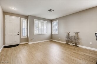 261 Lenape Heights Ave, Unit 20998 in Las Vegas, NV - Foto de edificio - Building Photo