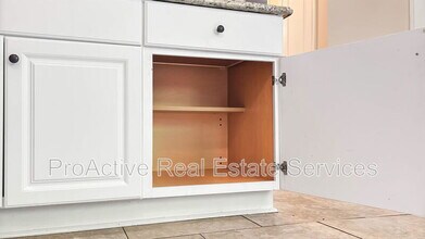 312 Ashlawn Dr in Norfolk, VA - Building Photo - Building Photo