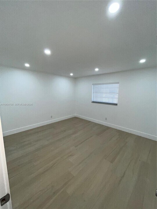 108 Caribbean Ave in Tavernier, FL - Building Photo