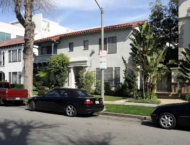 124 S Elm Dr in Beverly Hills, CA - Building Photo - Building Photo