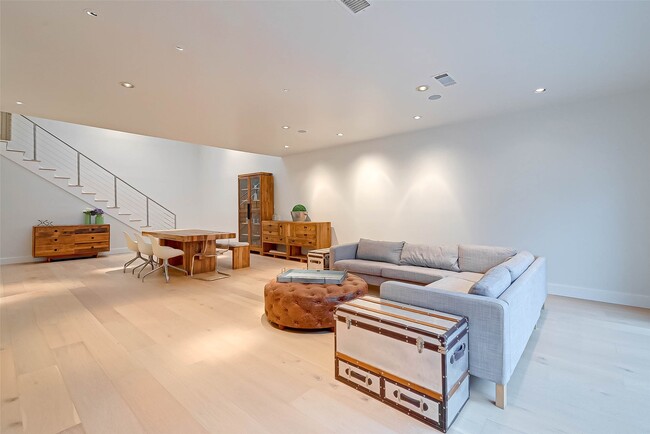 property at 39 River Hollow Ln