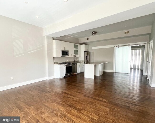 property at 1620 E St NE