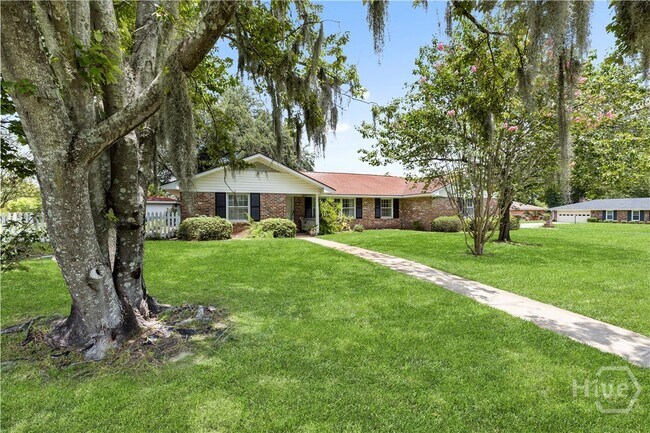 property at 1614 Queensbury St