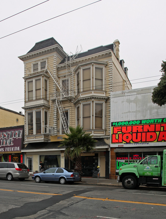 2434-2438 Mission St in San Francisco, CA - Foto de edificio - Building Photo