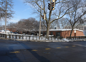 186 Greenwich Ave in Stamford, CT - Building Photo