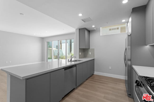 1223 Hayworth Ave in West Hollywood, CA - Building Photo - Building Photo