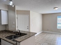 4504 Commander Dr in Orlando, FL - Building Photo - Building Photo