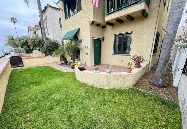 35 St Joseph Ave-Unit -35 Saint Joseph Ave in Long Beach, CA - Building Photo - Building Photo