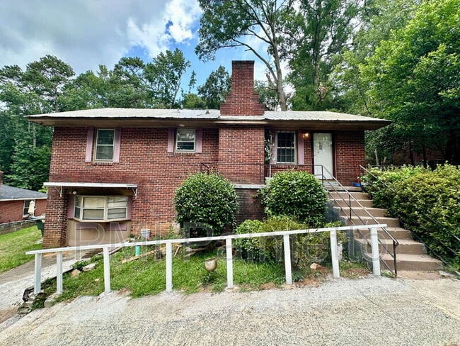 property at 313 Myles Ave