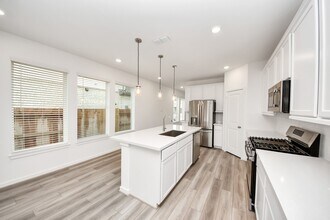 22122 Strathfield Cir in Cypress, TX - Building Photo - Building Photo