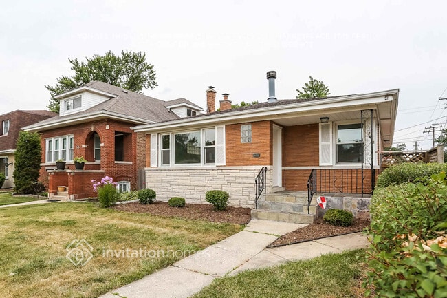 2652 Maple St in Franklin Park, IL - Building Photo - Building Photo