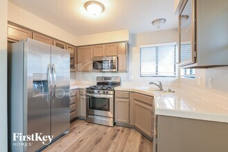 2017 Waverly Cir in Henderson, NV - Building Photo - Building Photo