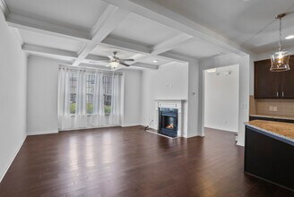 7725 Rutgers Cir in Fairburn, GA - Building Photo - Building Photo