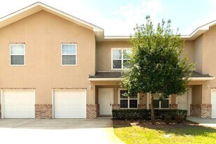 1469 Bentley Cir in Fort Walton Beach, FL - Building Photo