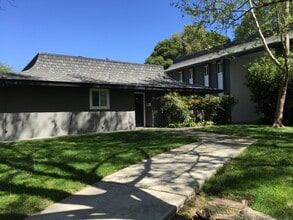 Sycamore Green Apartments in Concord, CA - Building Photo - Building Photo