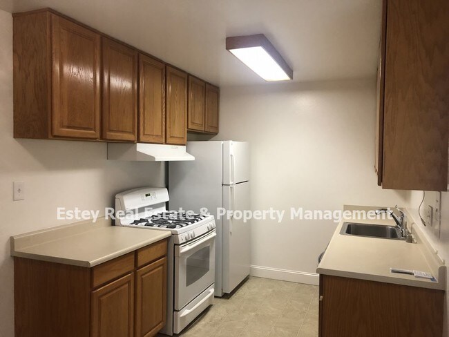 906 Military W in Benicia, CA - Building Photo - Building Photo