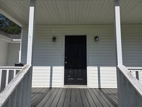 228 W Nickajack Rd in Ringgold, GA - Building Photo - Building Photo