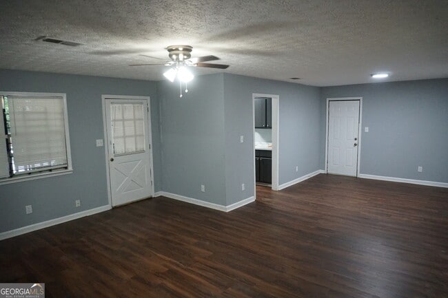 5637 Attucks Blvd in Morrow, GA - Building Photo - Building Photo