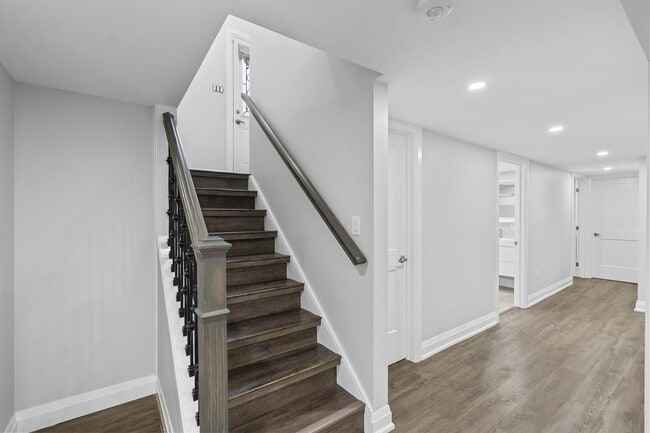 37 Donn Ave in Hamilton, ON - Building Photo - Building Photo