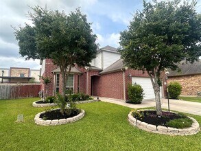 2230 Argos Dr in Missouri City, TX - Building Photo - Building Photo