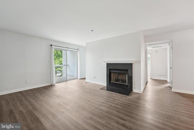 10248 Appalachian Cir in Oakton, VA - Building Photo - Building Photo