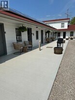 7424 Lakeshore Rd in Lambton Shores, ON - Building Photo