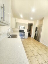 8564 Lost Gold Ave in Las Vegas, NV - Building Photo - Building Photo