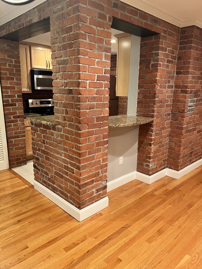 property at 95 Gainsborough St
