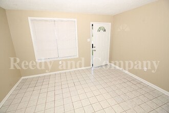 3385 Vernon Ave in Memphis, TN - Building Photo - Building Photo