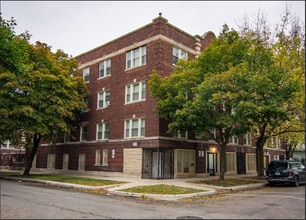 7754 S Muskegon Ave, Unit 1 in Chicago, IL - Foto de edificio - Building Photo