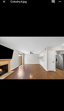 5291 Colodny Dr, Unit 16 in Agoura Hills, CA - Building Photo - Building Photo