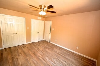Harmony Apartments-Utilities Included in Paris, TX - Building Photo - Building Photo