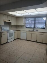 3321 Whispering Dr S in Largo, FL - Building Photo - Building Photo