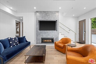 8149 Waring Ave in Los Angeles, CA - Building Photo - Building Photo