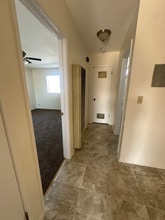 13606 Cerise Ave in Hawthorne, CA - Building Photo - Building Photo