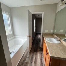 6438 Swallowtail Dr in Statesboro, GA - Building Photo - Building Photo