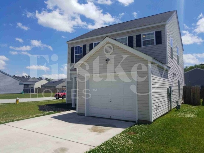 156 Coosawatchie St in Summerville, SC - Building Photo - Building Photo