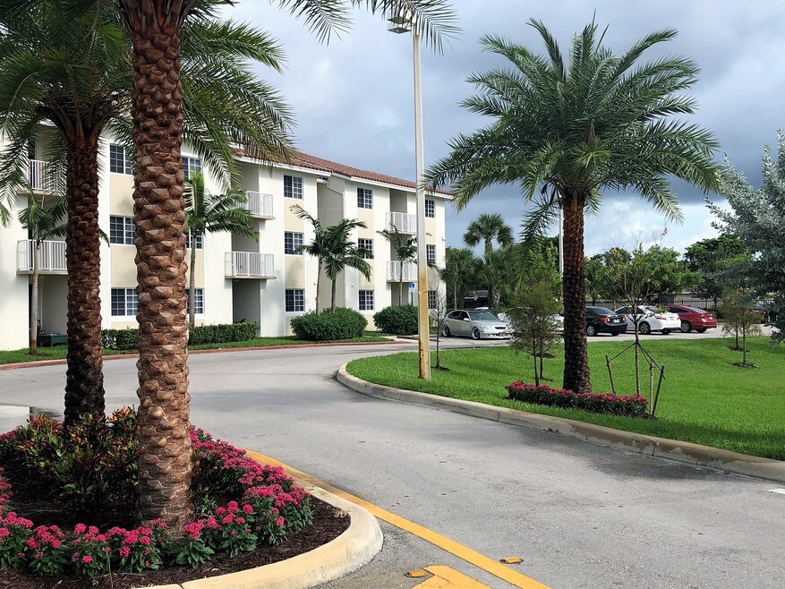 Rexmere Village Apartments Davie, FL Apartments For Rent