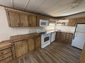 3 Florida Ave in Black Mountain, NC - Building Photo - Building Photo